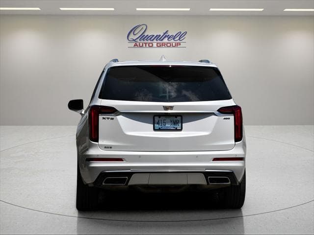 2023 Cadillac XT6 SUV in Crystal White Tricoat thumbnail 5