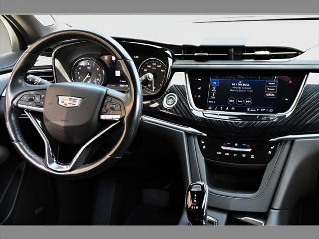 2023 Cadillac XT6 SUV in Crystal White Tricoat thumbnail 18