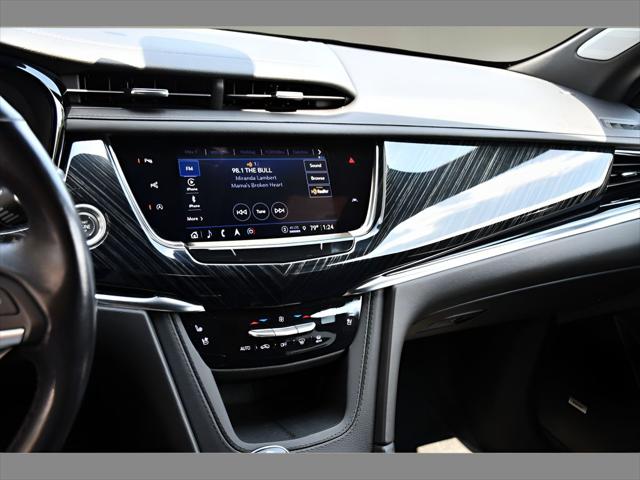 2023 Cadillac XT6 SUV in Crystal White Tricoat thumbnail 20