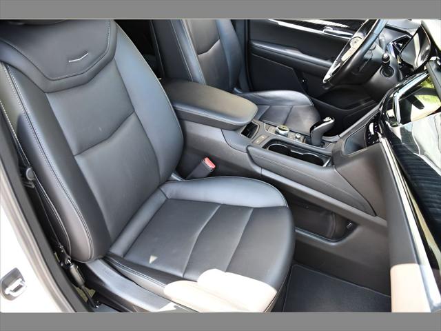 2023 Cadillac XT6 SUV in Crystal White Tricoat thumbnail 31