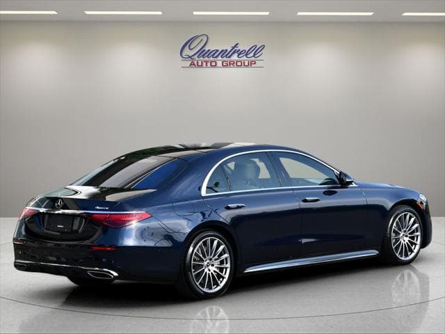 2026 Mercedes-Benz S 580 Sedan in Nautical Blue Metallic thumbnail 4