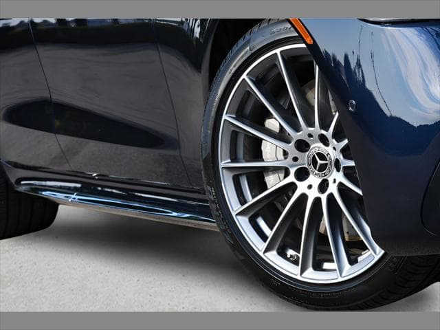 2026 Mercedes-Benz S 580 Sedan in Nautical Blue Metallic thumbnail 11