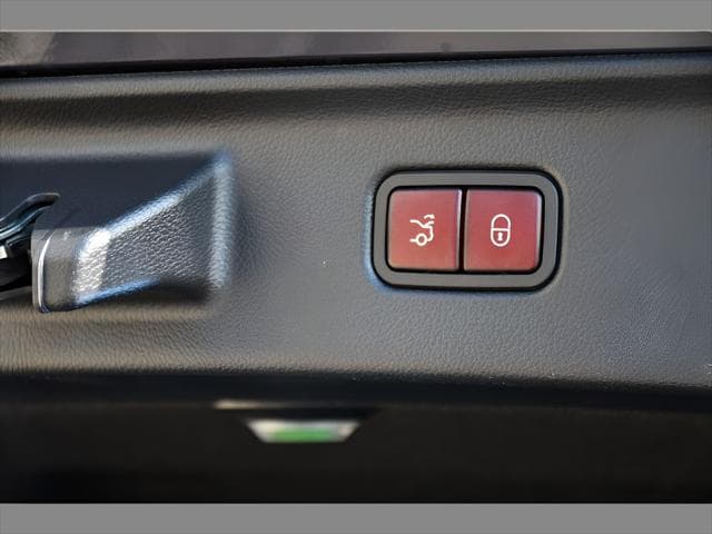 2026 Mercedes-Benz S 580 Sedan in Nautical Blue Metallic thumbnail 25