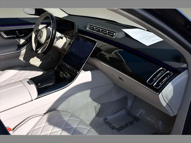 2026 Mercedes-Benz S 580 Sedan in Nautical Blue Metallic thumbnail 32