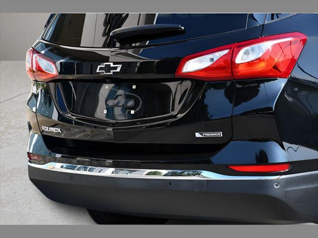 2018 Chevrolet Equinox SUV in Mosaic Black Metallic thumbnail 28