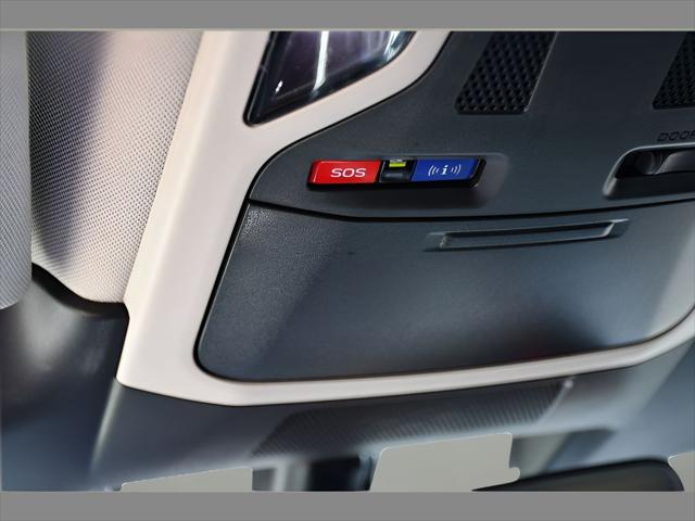 2025 Subaru Outback SUV in Magnetite Gray Metallic - Image 38