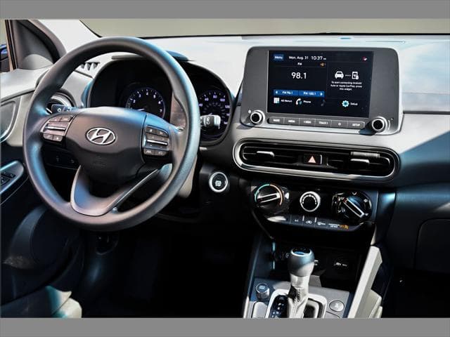 2023 Hyundai Kona SUV in Cyber Silver thumbnail 17