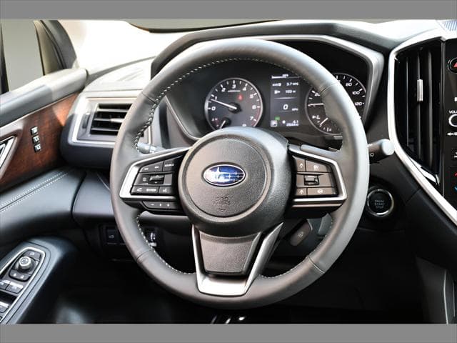 2024 Subaru Ascent SUV in Crimson Red Pearl thumbnail 18
