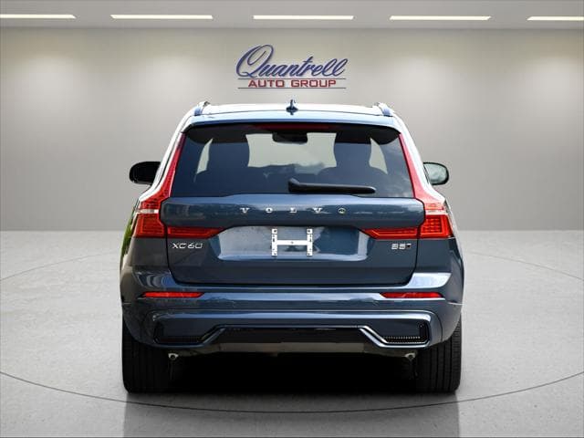 2024 Volvo XC60 SUV in Denim Blue Metallic thumbnail 5