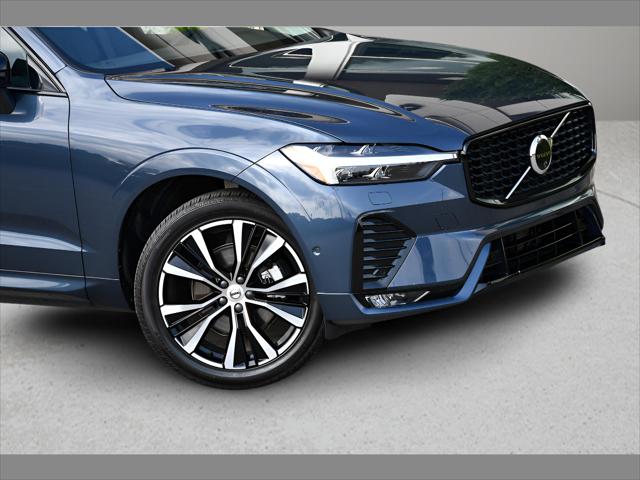 2024 Volvo XC60 SUV in Denim Blue Metallic thumbnail 10
