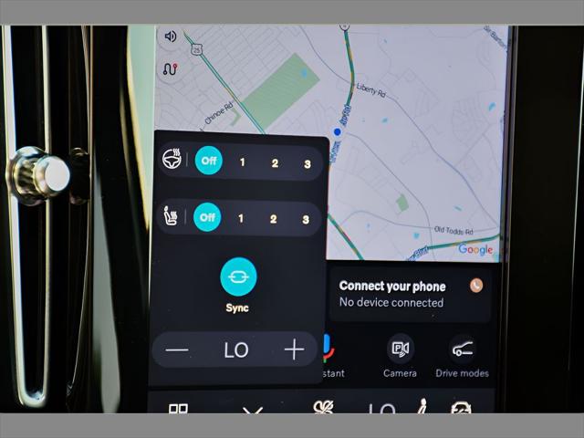 2023 Volvo XC40 SUV in Onyx Black Metallic thumbnail 24