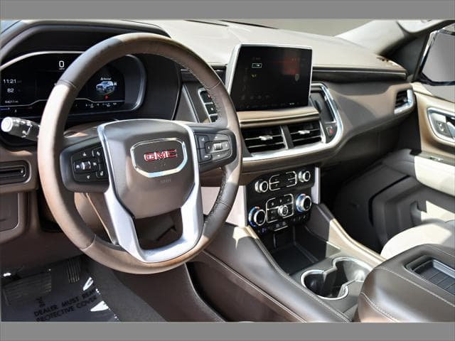 2023 GMC Yukon XL SUV in Summit White thumbnail 13