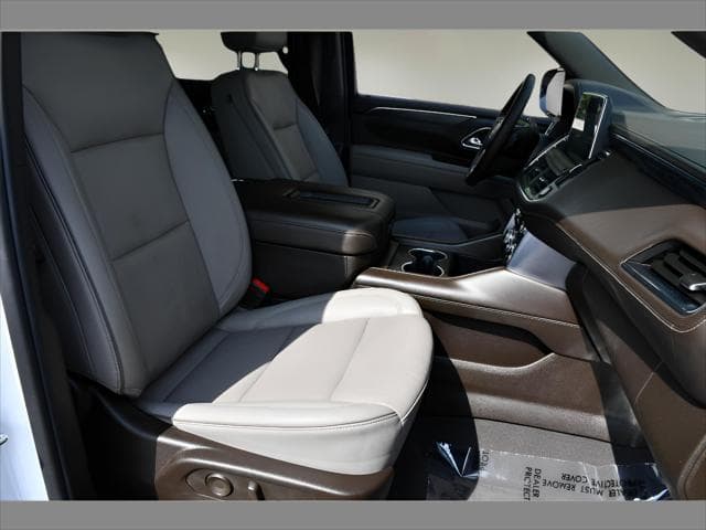 2023 GMC Yukon XL SUV in Summit White thumbnail 30