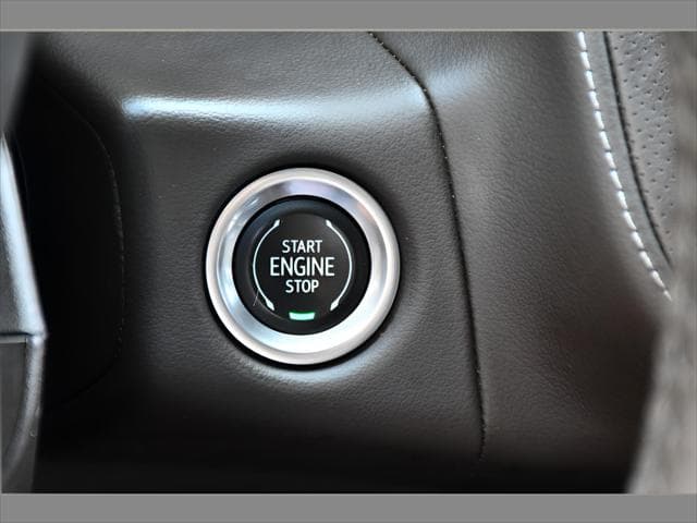 2023 GMC Yukon XL SUV in Summit White thumbnail 35