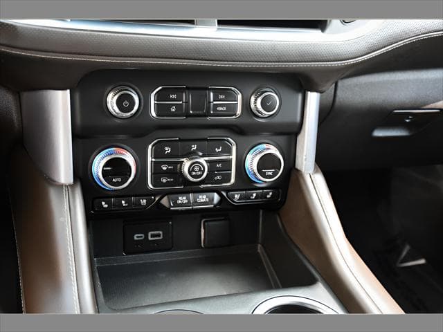2023 GMC Yukon XL SUV in Summit White thumbnail 38