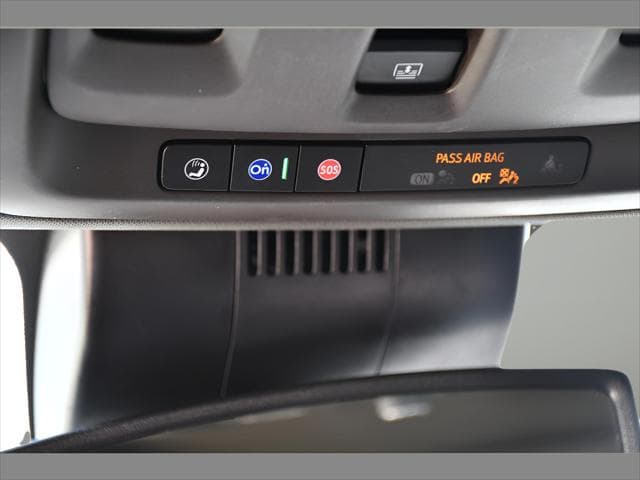 2023 GMC Yukon XL SUV in Summit White - Image 39