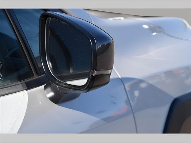 2026 Subaru Crosstrek SUV in Crystal White Pearl thumbnail 25