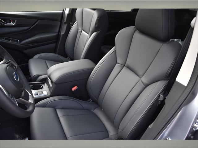 2025 Subaru Ascent SUV in Ice Silver Metallic thumbnail 10