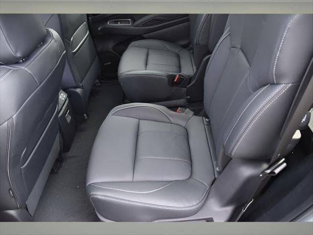 2025 Subaru Ascent SUV in Ice Silver Metallic thumbnail 11