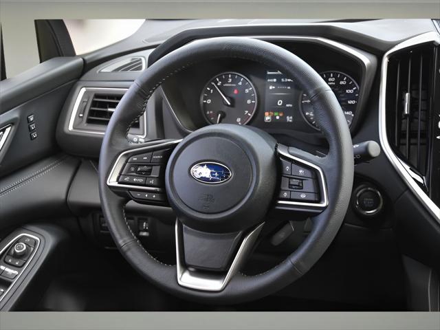 2025 Subaru Ascent SUV in Ice Silver Metallic thumbnail 13