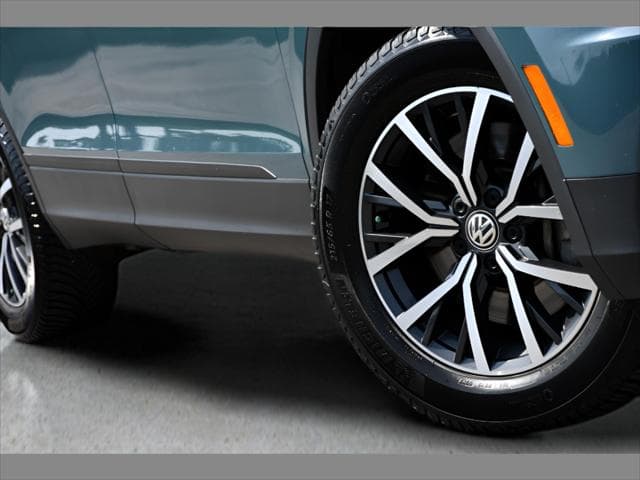 2019 Volkswagen Tiguan SUV in Stone Blue Metallic thumbnail 11