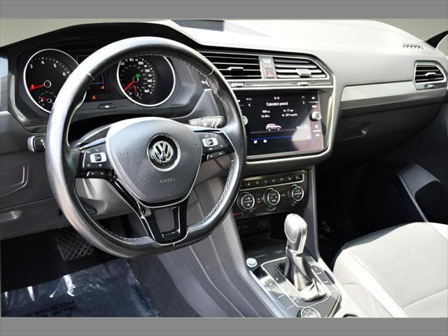 2019 Volkswagen Tiguan SUV in Stone Blue Metallic thumbnail 13