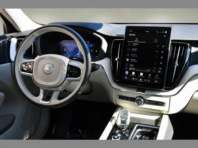 2027 Volvo XC60 SUV in Crystal White thumbnail 17