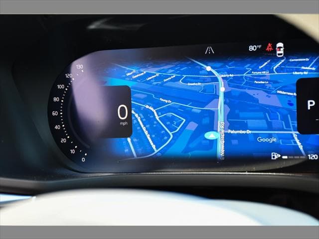 2027 Volvo XC60 SUV in Crystal White thumbnail 18