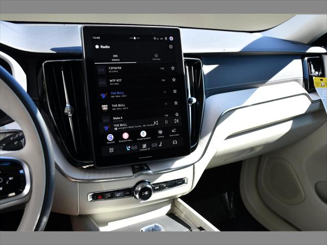 2027 Volvo XC60 SUV in Crystal White thumbnail 19