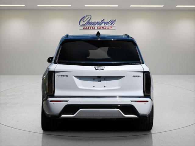 2026 Cadillac VISTIQ SUV in Vibrant White Tricoat thumbnail 5