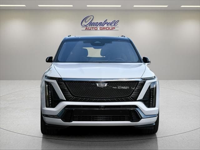 2026 Cadillac VISTIQ SUV in Vibrant White Tricoat thumbnail 9