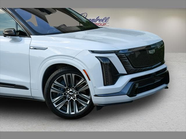 2026 Cadillac VISTIQ SUV in Vibrant White Tricoat thumbnail 10