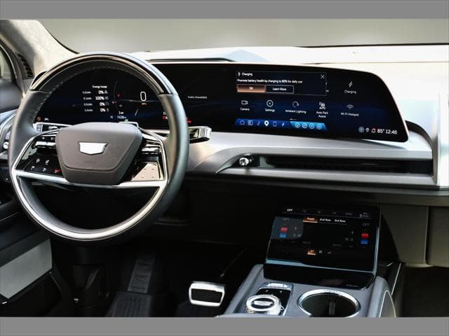 2026 Cadillac VISTIQ SUV in Vibrant White Tricoat thumbnail 18