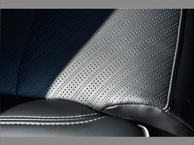 2026 Cadillac VISTIQ SUV in Vibrant White Tricoat thumbnail 31