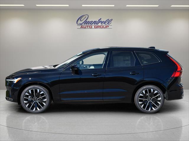 2027 Volvo XC60 SUV in Onyx Black thumbnail 7