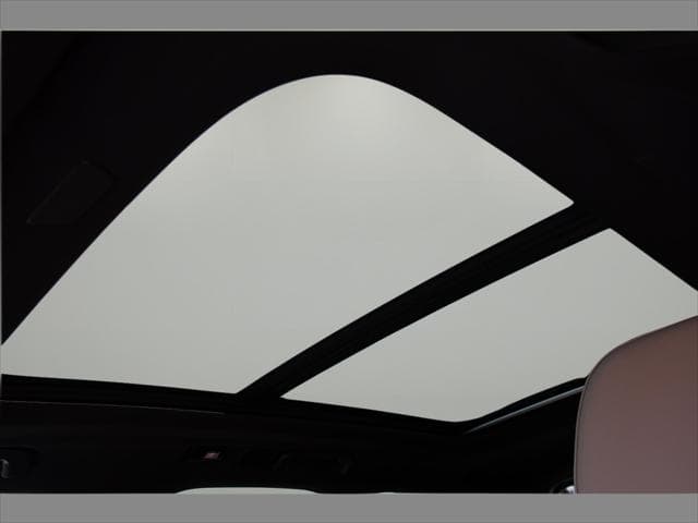 2027 Volvo XC60 SUV in Crystal White thumbnail 14