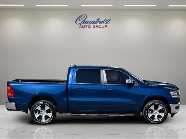 2022 RAM 1500 Truck in Patriot Blue Pearlcoat - Image 3