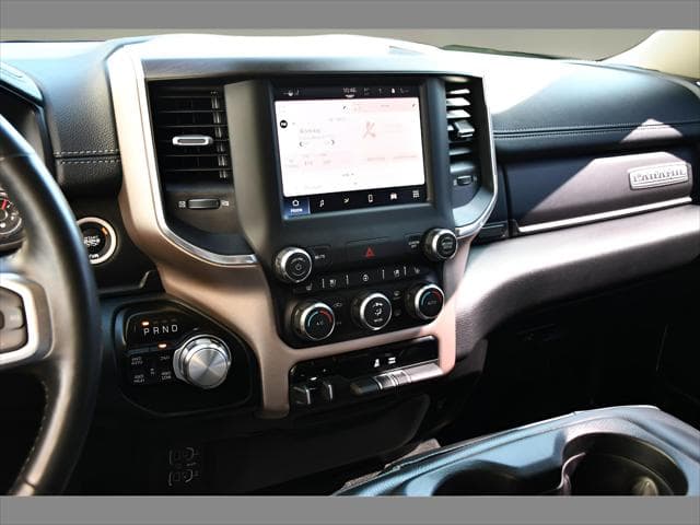 2022 RAM 1500 Truck in Patriot Blue Pearlcoat thumbnail 20