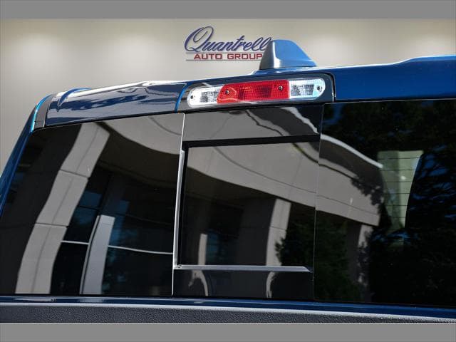2022 RAM 1500 Truck in Patriot Blue Pearlcoat thumbnail 26