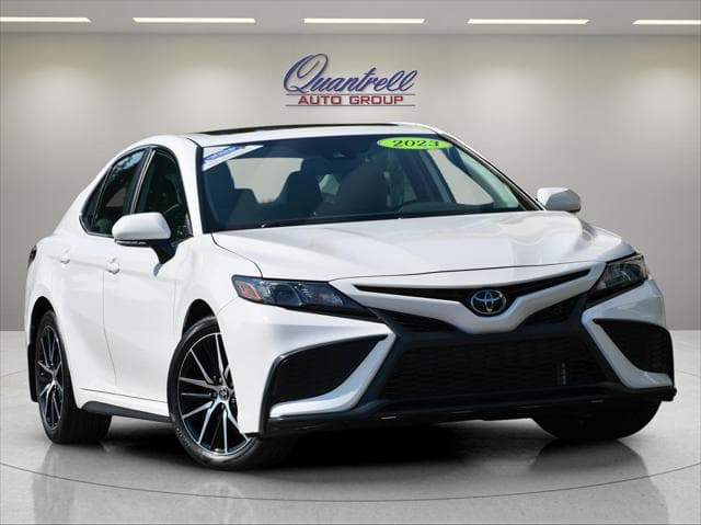 2023 Toyota Camry in Ice Cap