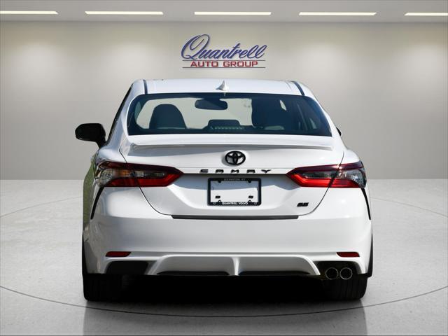 2023 Toyota Camry Sedan in Ice Cap thumbnail 5