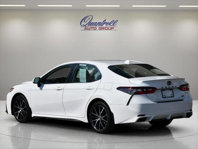 2023 Toyota Camry Sedan in Ice Cap thumbnail 6