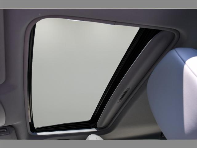 2023 Toyota Camry Sedan in Ice Cap thumbnail 15