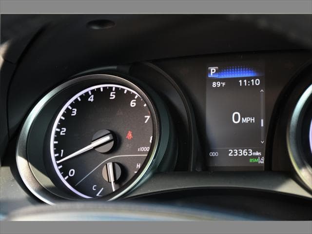 2023 Toyota Camry Sedan in Ice Cap thumbnail 19