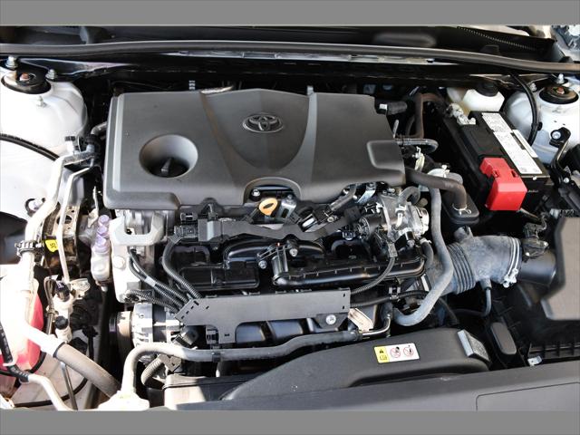 2023 Toyota Camry Sedan in Ice Cap thumbnail 24