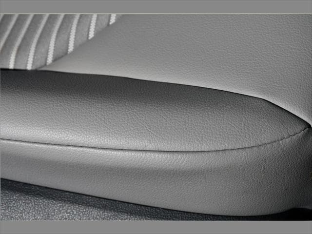 2023 Toyota Camry Sedan in Ice Cap thumbnail 31