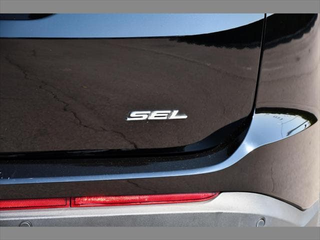 2018 Ford Edge SUV in Shadow Black thumbnail 26