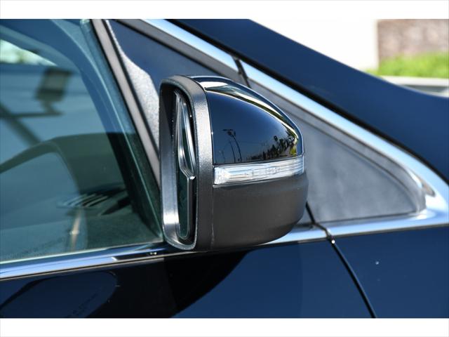 2018 Ford Edge SUV in Shadow Black thumbnail 28
