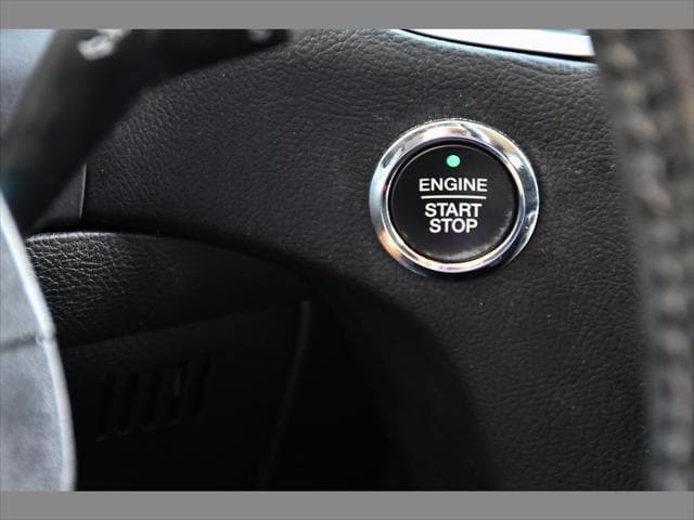 2018 Ford Edge SUV in Shadow Black thumbnail 35