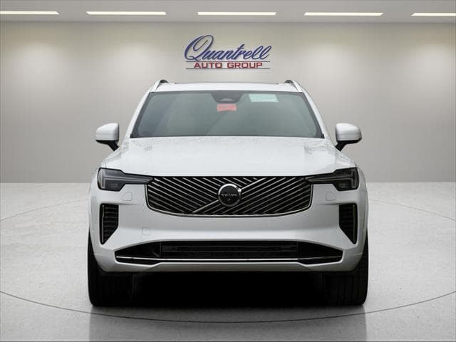 2027 Volvo XC90 Plug-In Hybrid SUV in Crystal White thumbnail 9